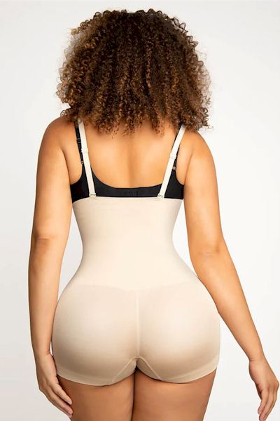 Load image into Gallery viewer, Second-Skin Serenity: Recycled Nylon High-Waisted Shorts for the Modern Woman
