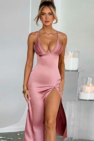 Stunning Pink Midi Dress with Figure-Hugging Stretch Fabric