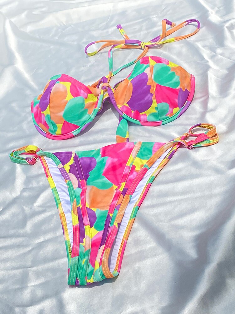 Beach Chic Deluxe: Turn up the Heat with our Vibrant Print Bikinis