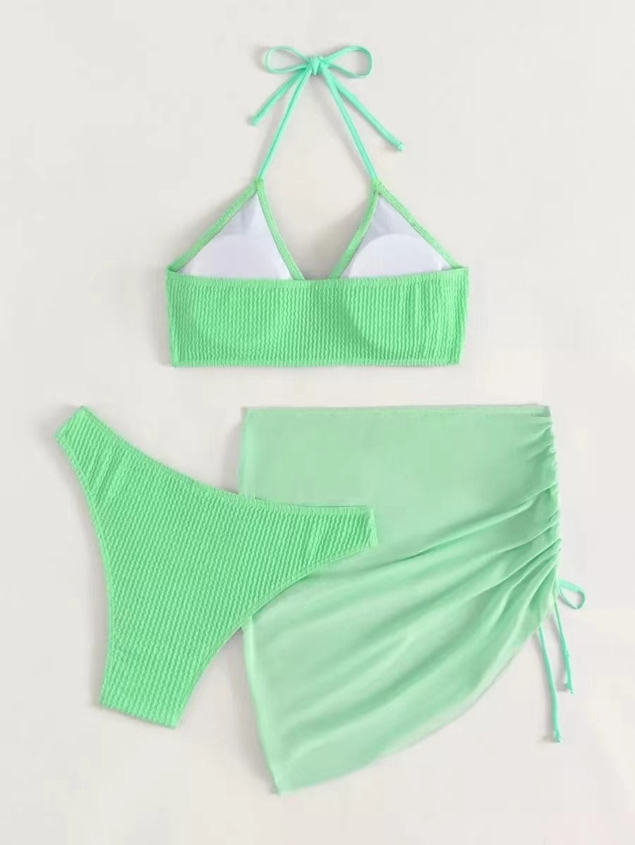 Beach Bombshell Alert: Make Waves with our 3-Piece High-Waisted Bikini!