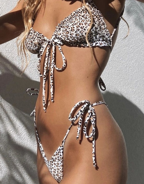 Load image into Gallery viewer, Printed Perfection: Stand Out with our Two-Piece Push Up Swimsuit!
