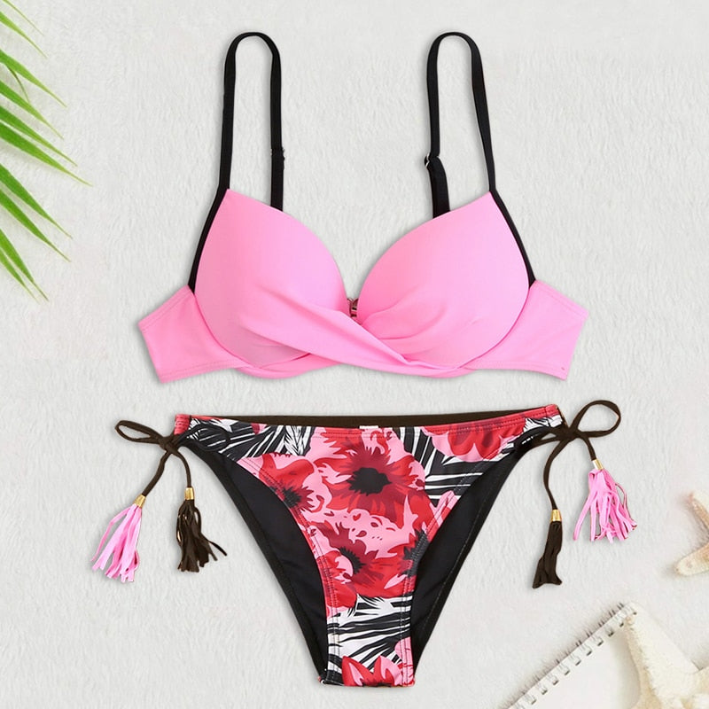 Beach Goddess: Dive into Style with our Sexy Push Up Bikinis Set