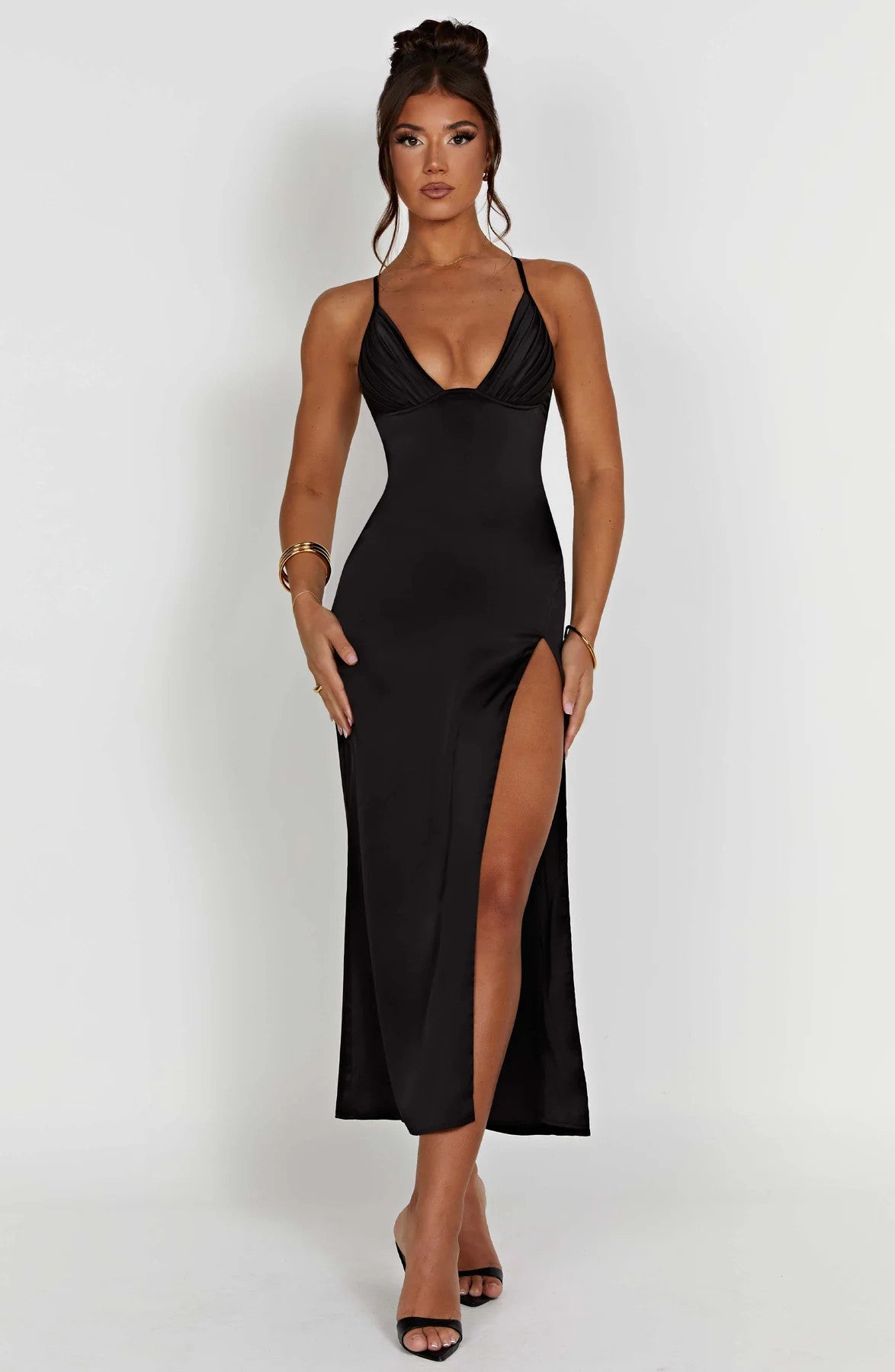 Stunning Black Midi Dress with Figure-Hugging Stretch Fabric