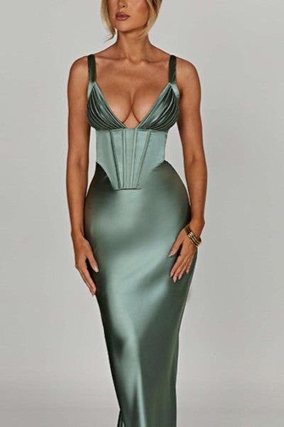 Load image into Gallery viewer, Timeless and Elegant Midi Dress for Any Formal Occasion
