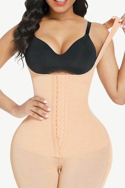 Post-Surgical Bodysuit for a Smooth and Confident Transition