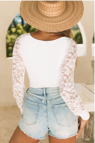 White Lace Sleeves Square Neck Bodysuit: Sophisticated Elegance