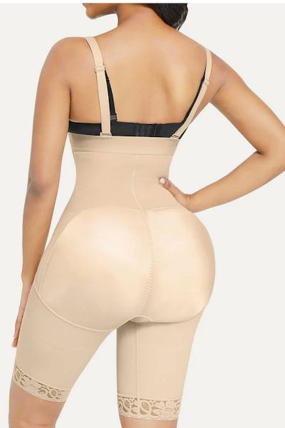 Load image into Gallery viewer, Sleek and Flattering Shapewear Shorts with Comfortable Wear
