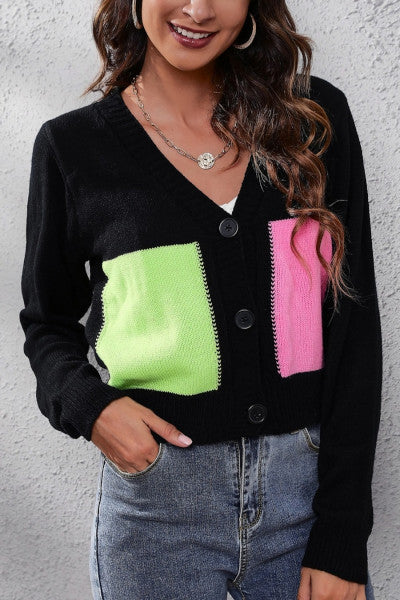 Load image into Gallery viewer, Contrasting Color Knitted Sweater for Stylish and Effortless Look
