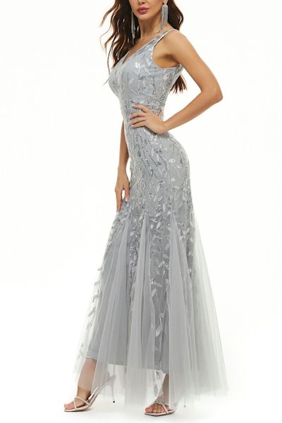 Load image into Gallery viewer, Opulent Elegance Maxi Gown
