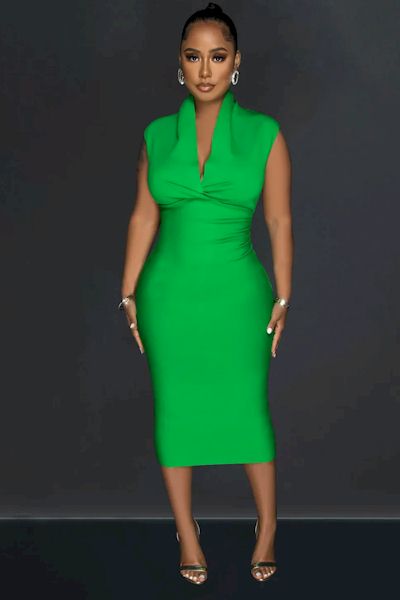 Showstopping Midi Dress to Flatter Curves in Sizes up to 2XL