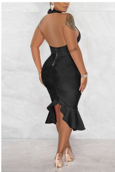 Load image into Gallery viewer, Curves Unleashed: Embrace Your Figure in our Stunning Mermaid Midi Dress!
