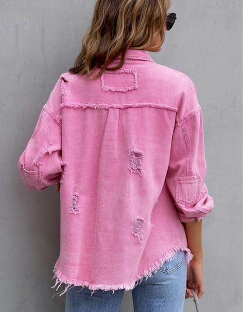 Load image into Gallery viewer, Pink Distressed Flap Pockets Raw Edge Denim Shacket
