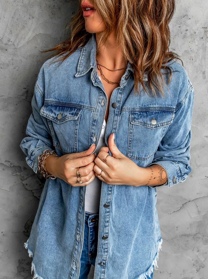 Pocket Raw Hem Buttoned Denim Jacket