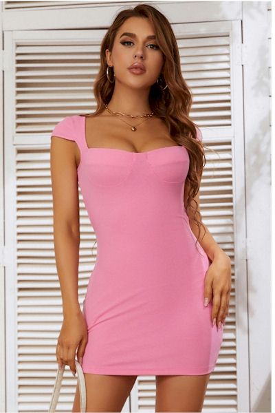 Show Off Your Curves in Style with this Sleek and Flattering Stretchy Slim Mini Dress