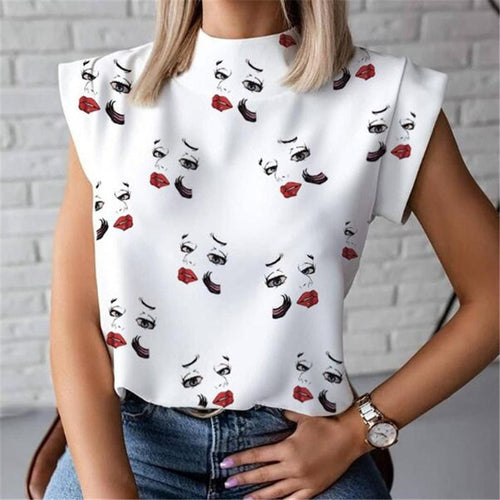 Load image into Gallery viewer, Women Lips Graphic TShirt
